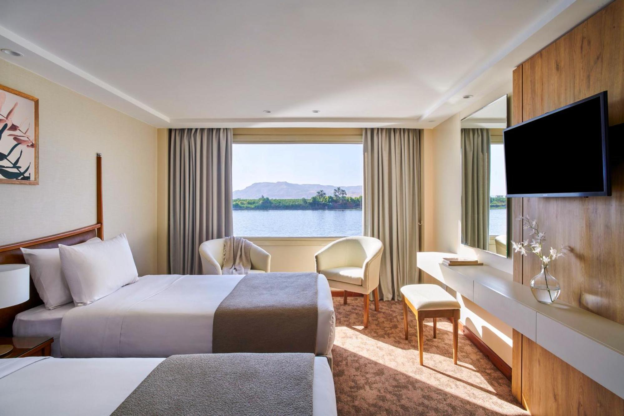 Moevenpick Royal Lotus Nile Cruise, Every Monday Four Nights From Luxor, Every Friday Three Nights From Aswan - Including Excursions & Sightseeing Zewnętrze zdjęcie
