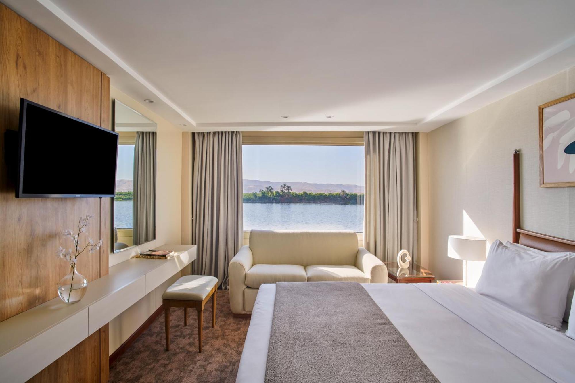 Moevenpick Royal Lotus Nile Cruise, Every Monday Four Nights From Luxor, Every Friday Three Nights From Aswan - Including Excursions & Sightseeing Zewnętrze zdjęcie